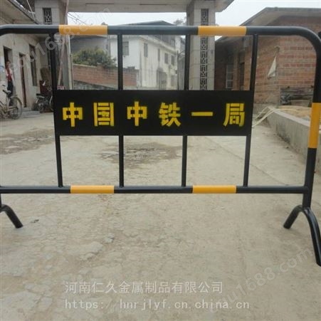忻州各类规格铁马护栏仁久供应 仁久定制铁皮围挡