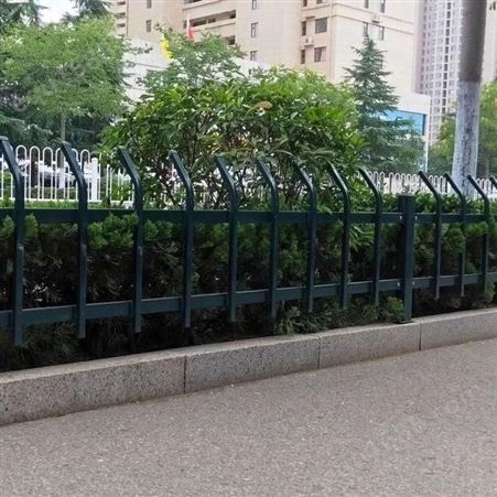 庆阳 草坪护栏 锌钢护栏 PVC塑钢护栏可定制-方元浩宇欢迎致电
