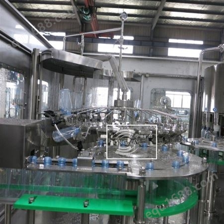 8000瓶瓶装支装矿泉水生产机械设备 三合一填充机 塑料瓶灌装生产机器