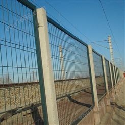 高速公路护栏网厂 高速公路护栏网浸塑处理