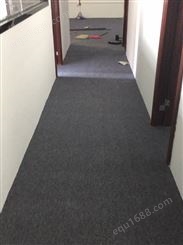 深圳工厂办公地毯安装 办公室满铺地毯包安装 方块地毯安装