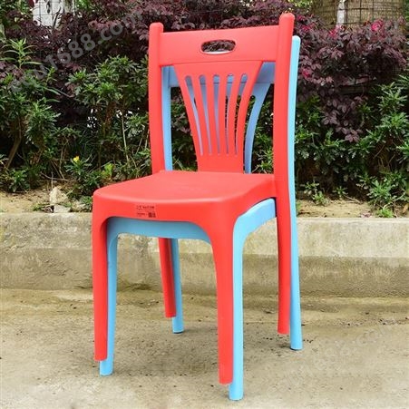 创意休闲塑料椅子家用靠背椅成人加厚餐椅北欧餐桌椅网红休闲椅