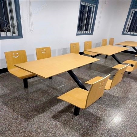 泉州快餐店员工食堂四人位不锈钢曲木连体餐桌椅定制